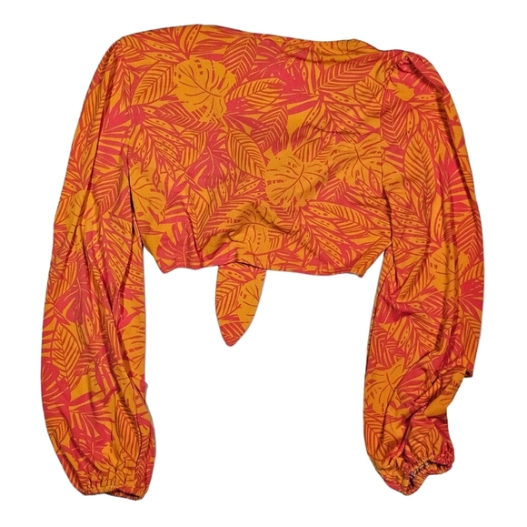 Bar III Orange Front Twist Long Sleeve Crop Top Size Medium - Picture 3 of 4